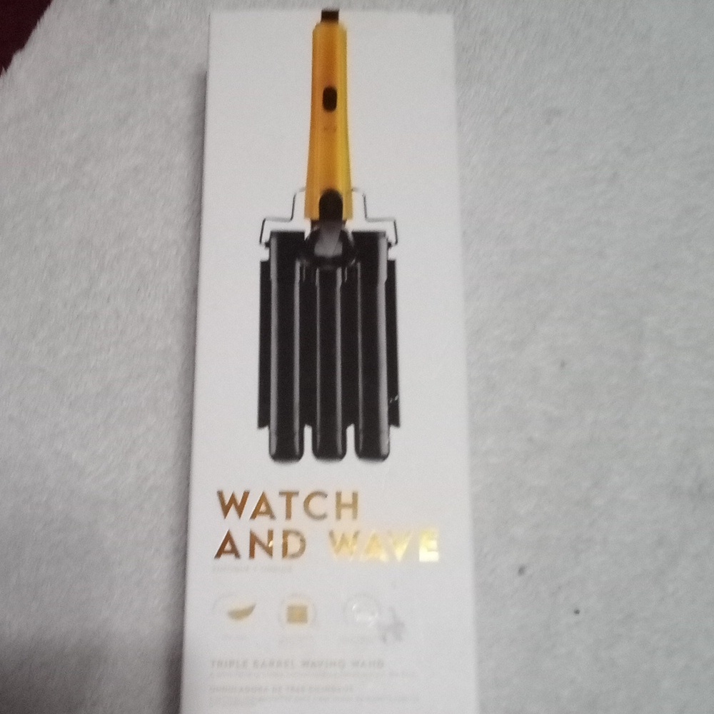 Watch and Wave three barrel curling iron